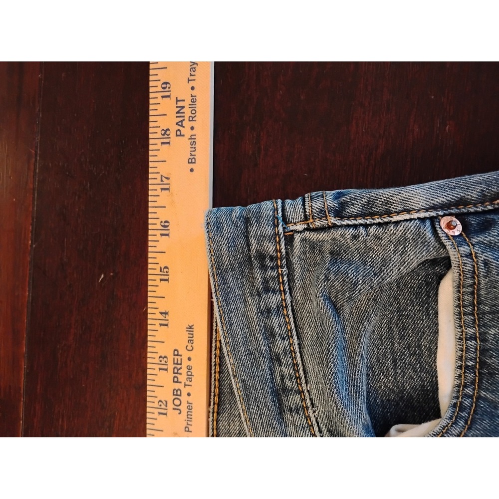 Levis 501 Original Fit Mens Jeans 32x32 Medium Wash Blue Straight Leg Button Fly - Picture 6 of 7